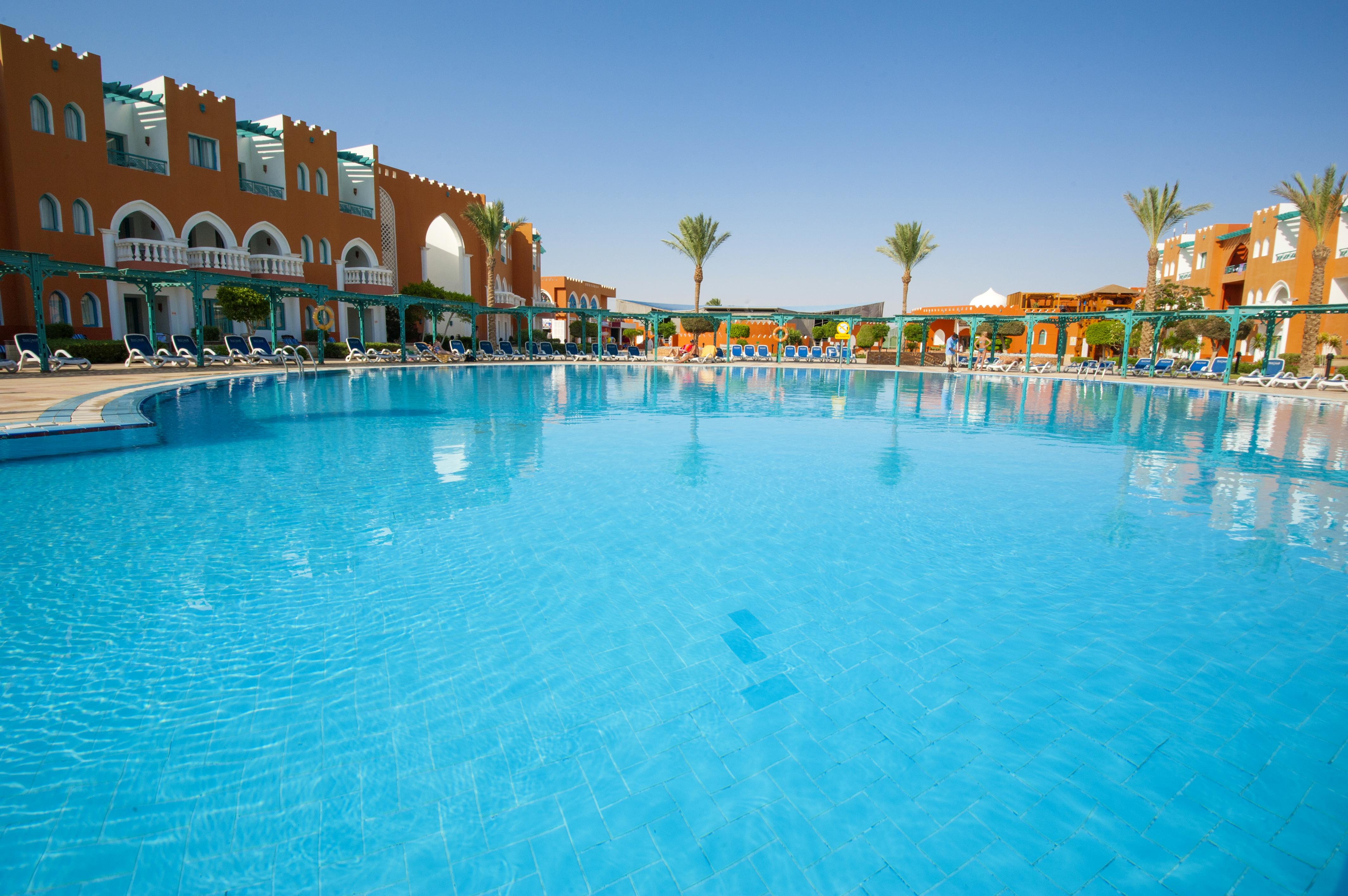 Sunrise Garden Beach Resort Hurghada Exterior photo A resort in Egypt
